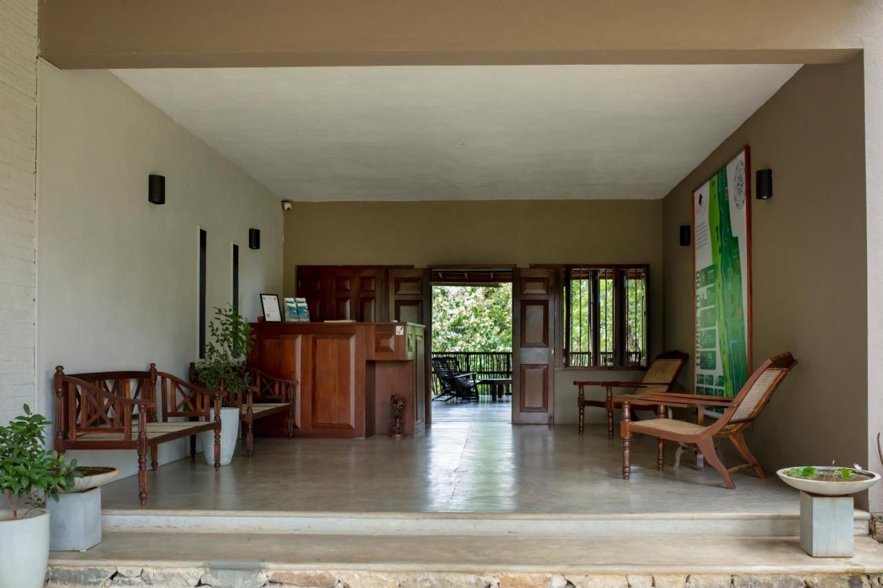 Birds Park Polgahawela Hotel Wadakada Ngoại thất bức ảnh