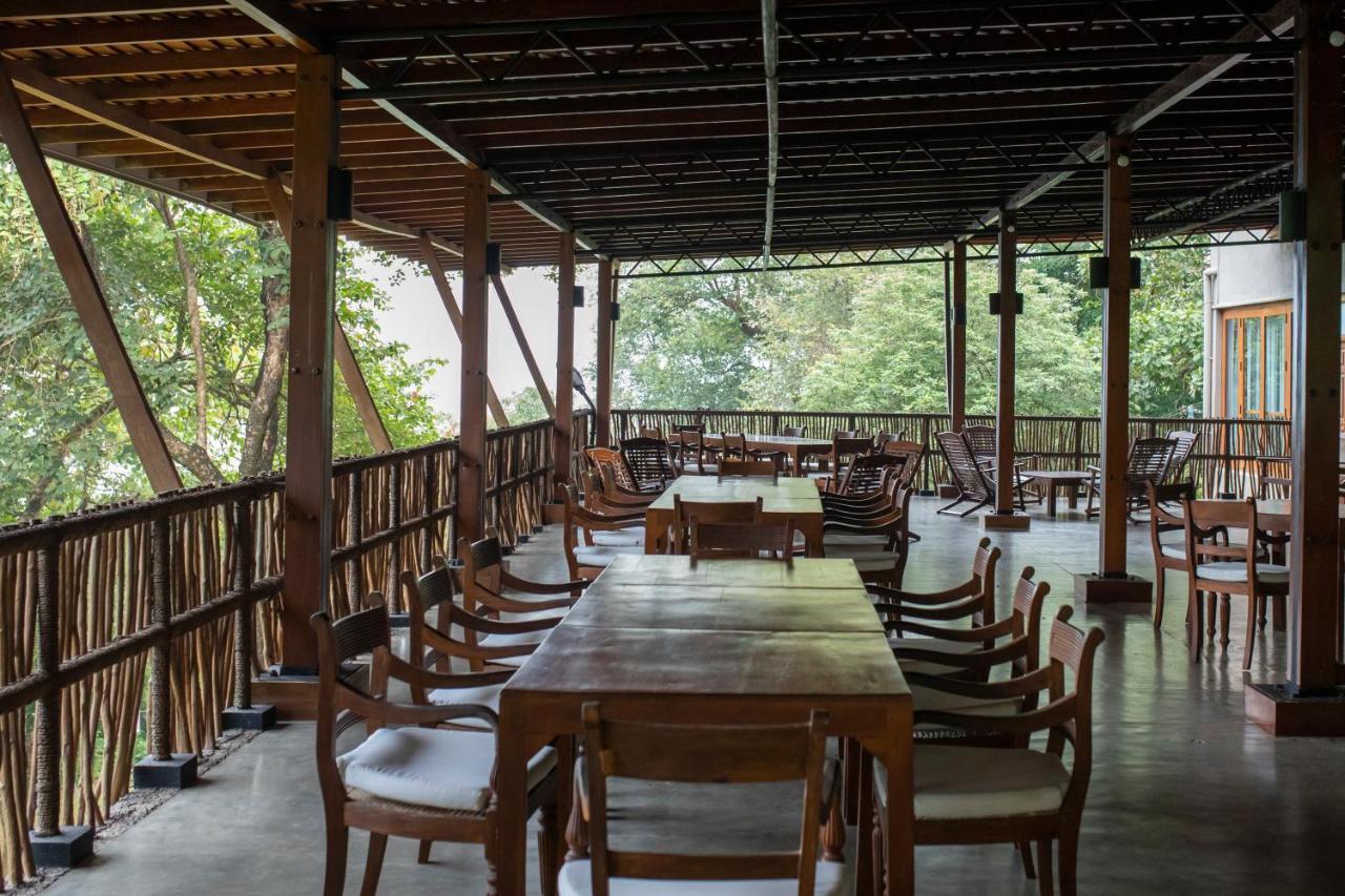 Birds Park Polgahawela Hotel Wadakada Ngoại thất bức ảnh