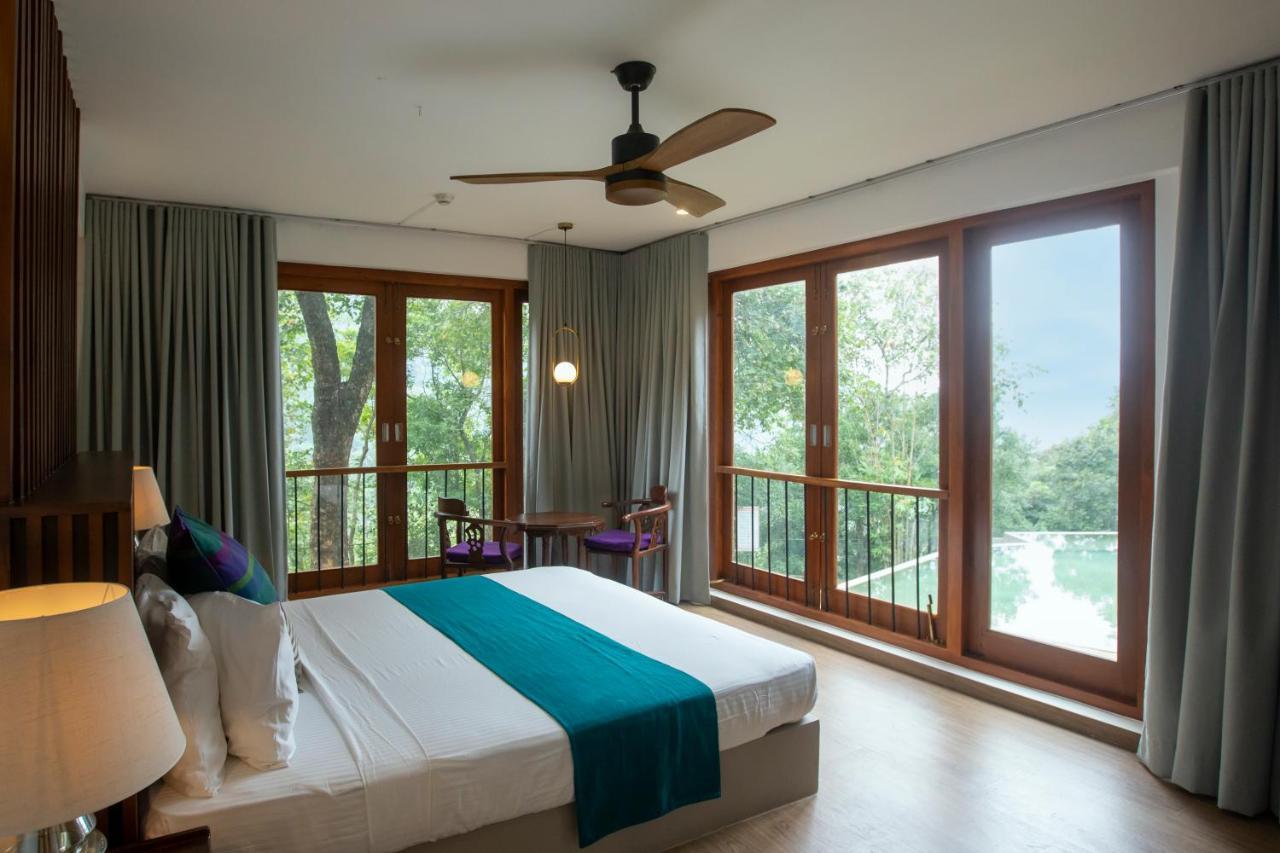 Birds Park Polgahawela Hotel Wadakada Ngoại thất bức ảnh