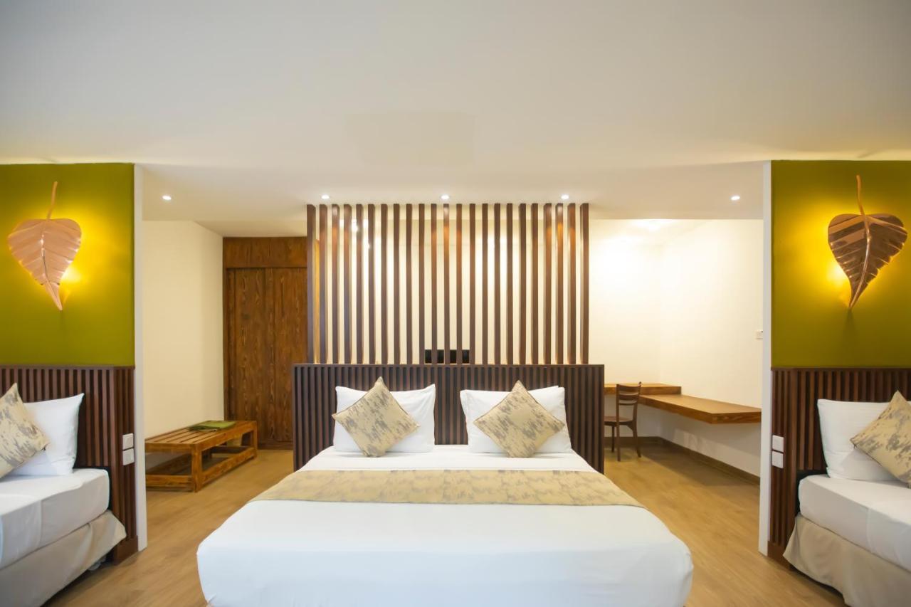 Birds Park Polgahawela Hotel Wadakada Ngoại thất bức ảnh