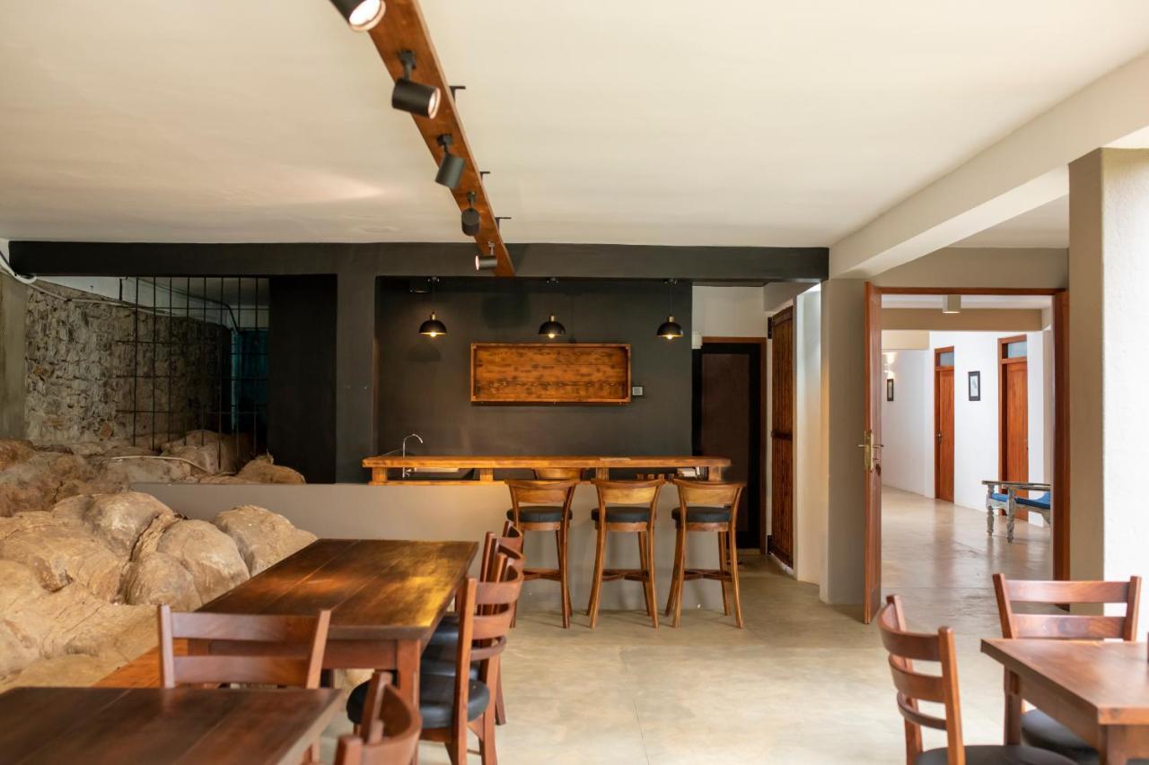 Birds Park Polgahawela Hotel Wadakada Ngoại thất bức ảnh